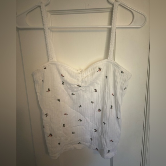 Levi’s cami tank in large - Picture 1 of 5